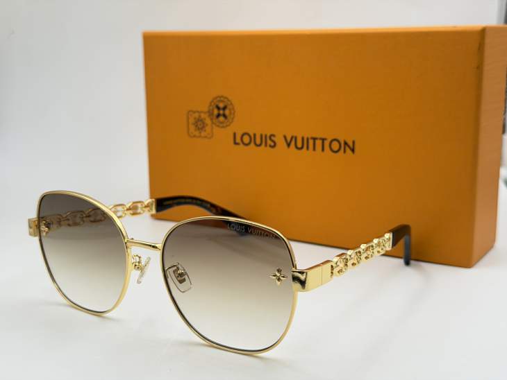 Picture of Louis Vuitton Sunglasses _SKUfw80879849fw